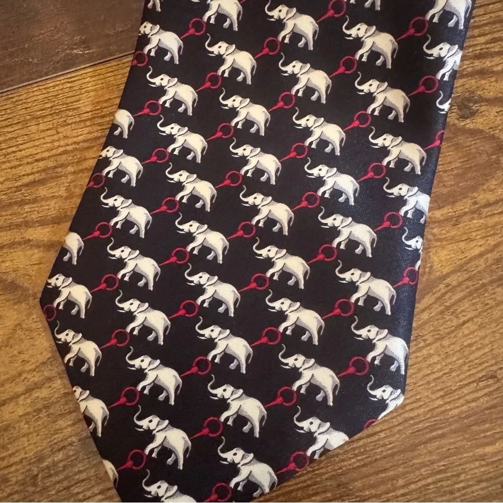 René Chagal Silk Elephant Print Tie Handmade Black Red Patterned‎